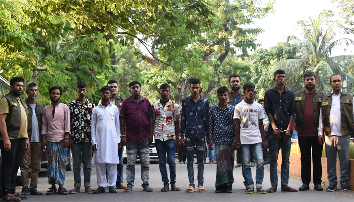 পুলিশের মনোবল ভেঙে সরকারকে বেকায়দায় ফেলতে হামলা