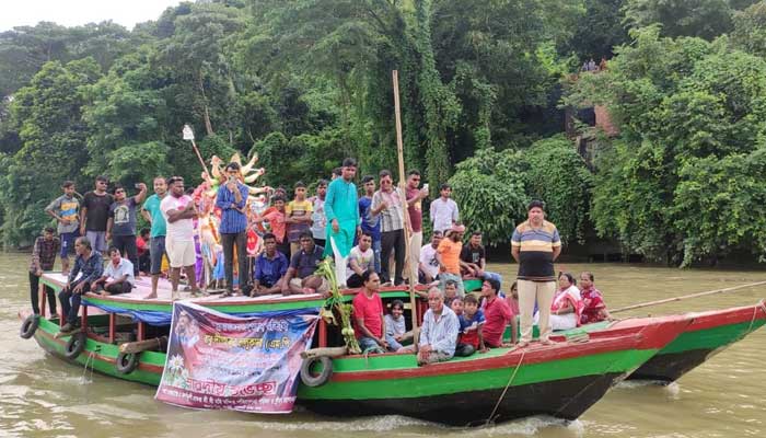 কাপ্তাইয়ে বিজয়া দশমীতে প্রতিমা বির্সজন
