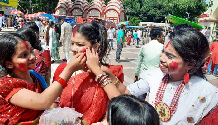 কৈলাসে ফিরলেন দুর্গা