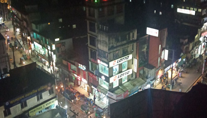 রাজধানীর কিছু এলাকায় ফিরেছে বিদ্যুৎ