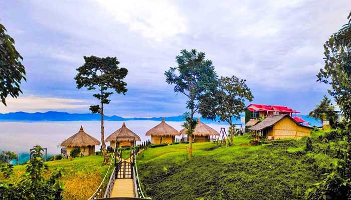 সাজেকে শত শত পর্যটকের দুর্ভোগ