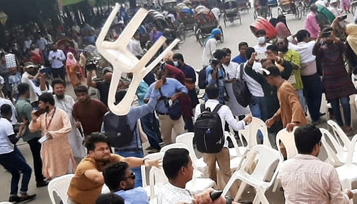এবার ছাত্রলীগের ১৪ নেতার নামে ছাত্র অধিকারের মামলার আবেদন