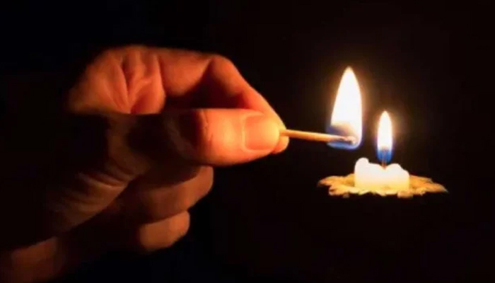 ডিএসইতে লেনদেন বন্ধ, সিএসইতে চলছে