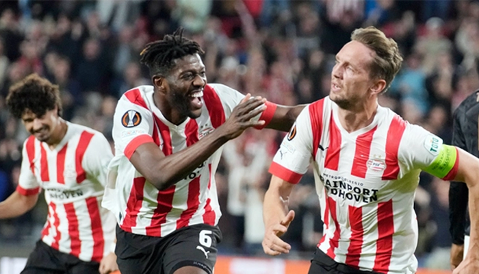 ১০ ম্যাচ পর হারের মুখ দেখলো আর্সেনাল