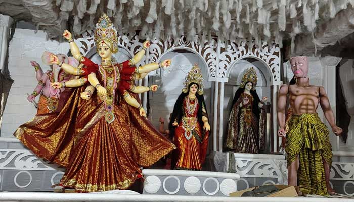 রাঙামাটিতে ৪২ মণ্ডপে দুর্গাপূজা, আজ মহাষষ্ঠী