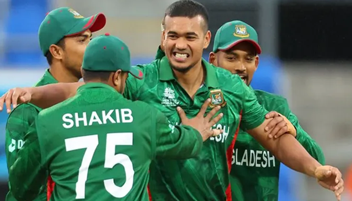 তাসকিন ও ফিল্ডারদের জয়ের কৃতিত্ব দিলেন সাকিব