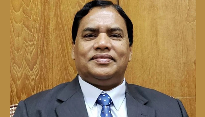 জননিরাপত্তা বিভাগের সিনিয়র সচিব অবসরে