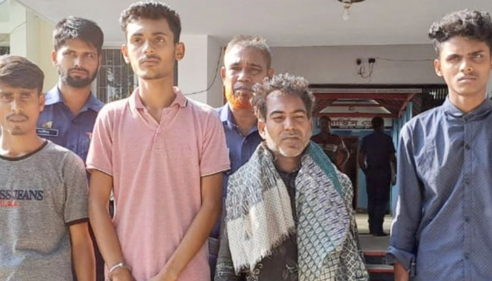 সংঘবদ্ধ ধর্ষণে সাবেক স্ত্রীর মৃত্যু, গ্রেপ্তার ৪