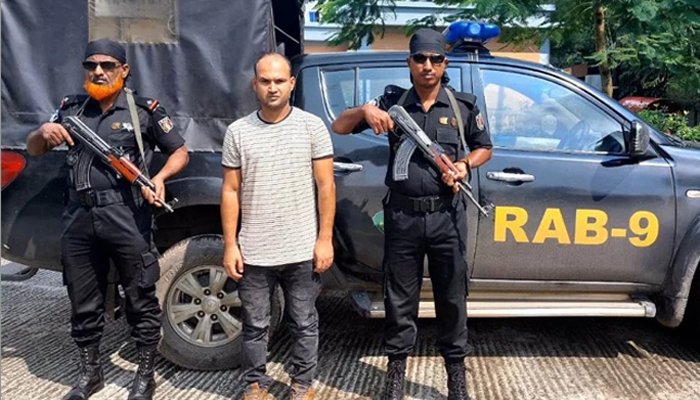 দুই তরুণীকে সংঘবদ্ধ ধর্ষণ, ছাত্রদল নেতা গ্রেপ্তার