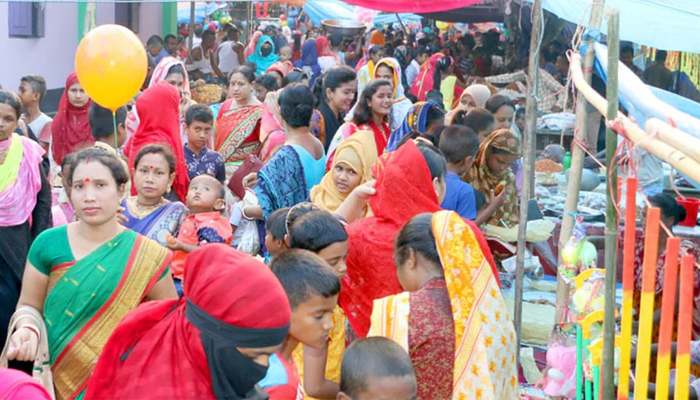 বউমেলায় যেতে পারবে শুধু নারীরাই!