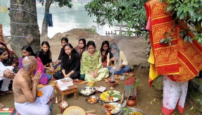 বজেশ্বরী কালীমন্দিরে বেলতলা পূজা সম্পন্ন