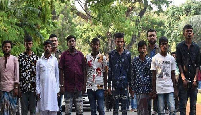 পুলিশ বক্সে হামলা: ৯ অটোরিকশা চালক রিমান্ডে