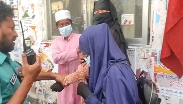 দুই সন্তানসহ মায়ের আত্মহত্যার চেষ্টা