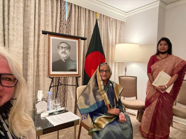 অনন্য শেখ হাসিনা