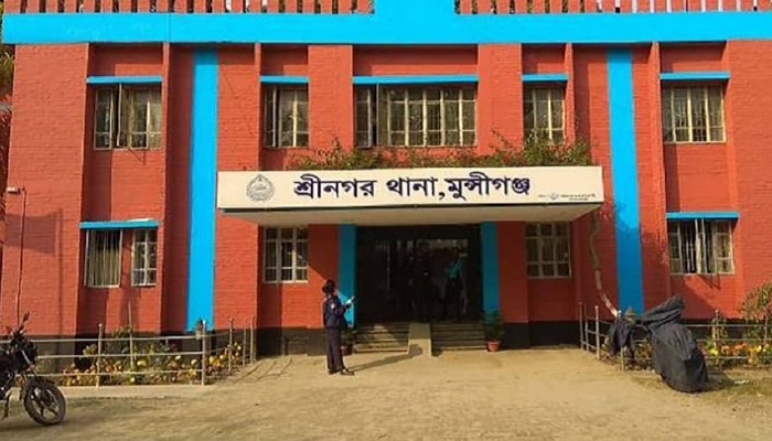 শ্রীনগরে তুচ্ছ ঘটনায় ছুরিকাঘাতে যুবক নিহত