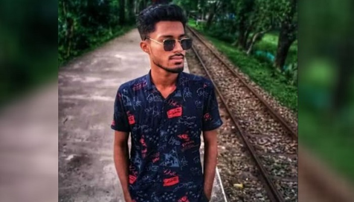 সিনিয়র জুনিয়র দ্বন্দ্বে কলেজছাত্রকে হত্যা