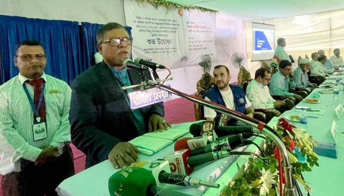 স্বাস্থ্যসেবায় প্রভাব ফেলছে রোহিঙ্গারা