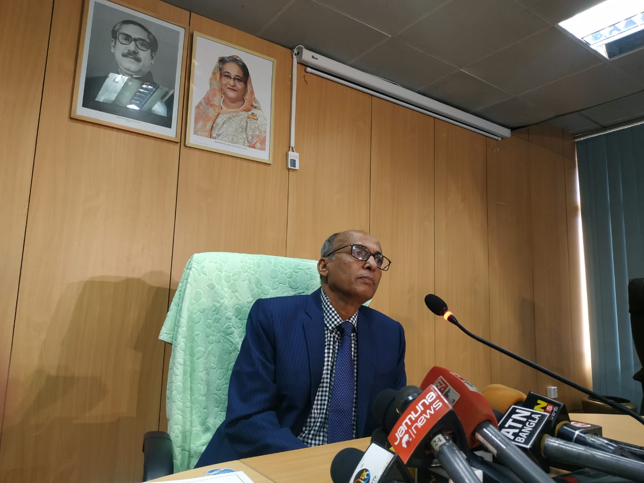 রপ্তানির ক্ষেত্রে একক নির্ভরতা থেকে বেরিয়ে আসতে হবে