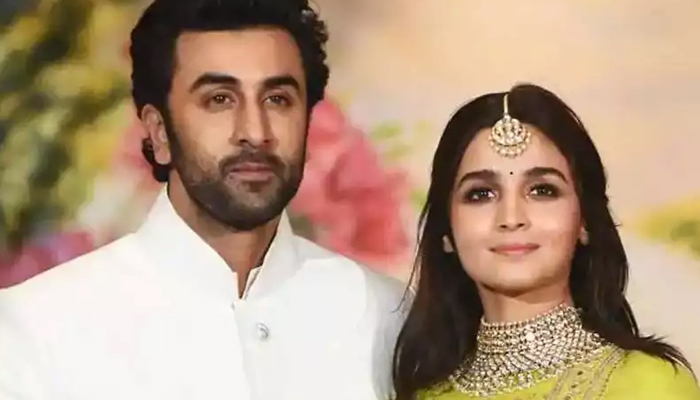 আলিয়ার জন্য লম্বা ছুটি নিচ্ছেন রণবীর