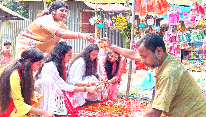ধুনটে সাম্প্রদায়িক সম্প্রীতির অনন্য দৃষ্টান্ত ‘বউ মেলা’