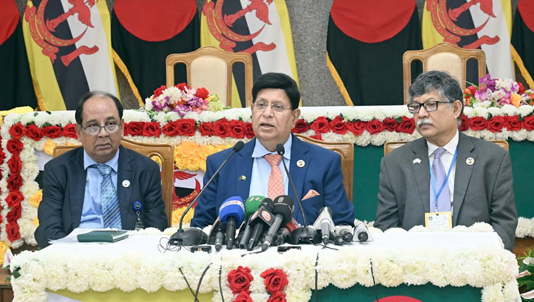 ব্রুনাইয়ের সঙ্গে বাণিজ্য বৃদ্ধিতে গুরুত্ব প্রধানমন্ত্রীর