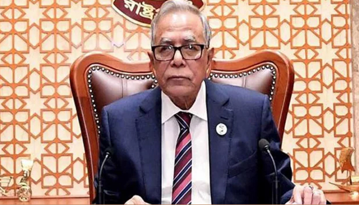 বঙ্গবন্ধুর সমাধিতে রাষ্ট্রপতির শ্রদ্ধা
