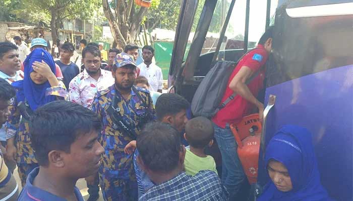 ভাসানচরের পথে আরও ৯৫০ রোহিঙ্গা
