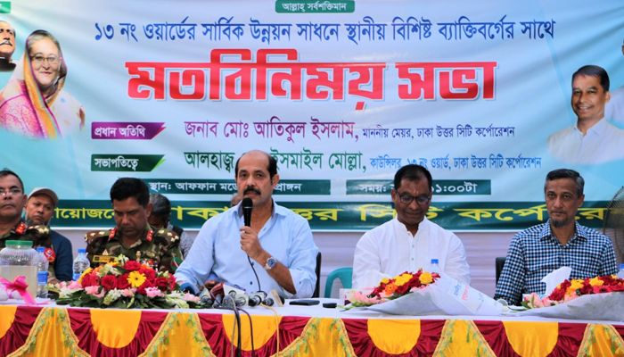 খোঁজ নিতে নগরবাসীর দ্বারে দ্বারে মেয়র আতিক