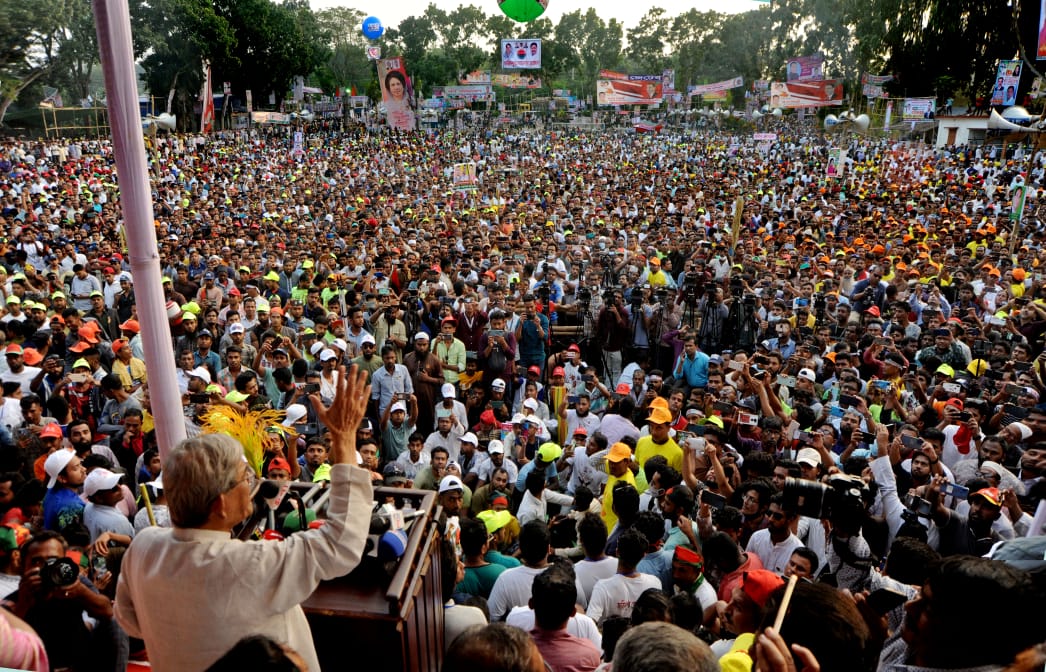 জনগণের সঙ্গে সম্পর্ক নেই সরকারের