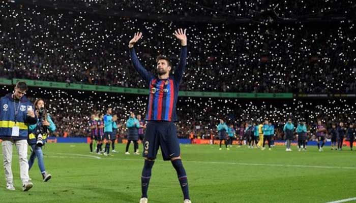 শেষ ম্যাচে লাল কার্ড দেখলেন পিকে