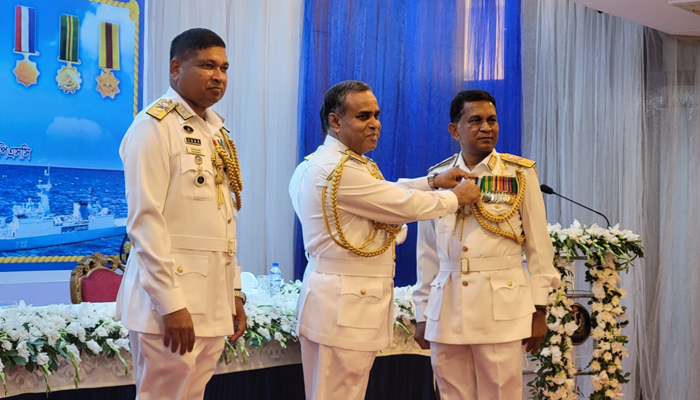অসামান্য সেবা পদকে ভূষিত পায়রা বন্দর চেয়ারম্যান