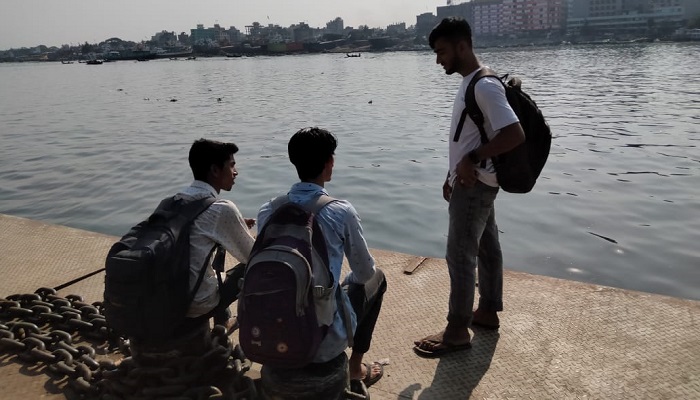 দ্বিতীয় দিনের মতো চলছে নৌ ধর্মঘট