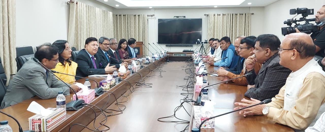 শেখ হাসিনাকে দেবীর সঙ্গে তুলনা করলেন আসামের স্পিকার