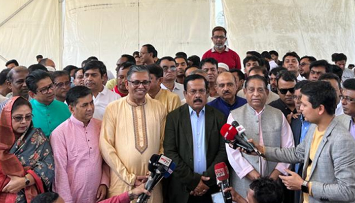তারেককে দেশে ফেরাতে পানি ঘোলা করছে বিএনপি