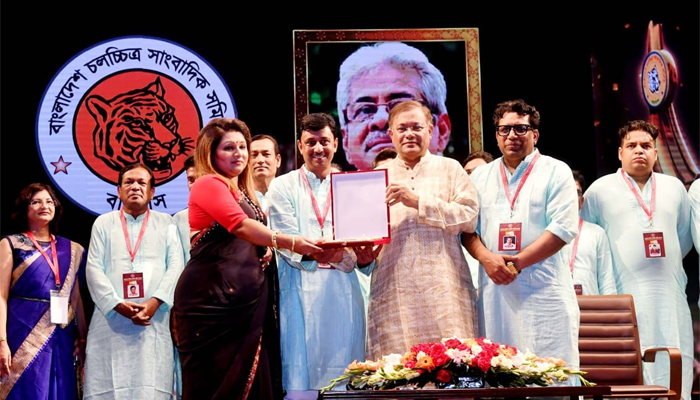 দেশ ও জনগণের প্রশ্নে আ. লীগ অবিচল