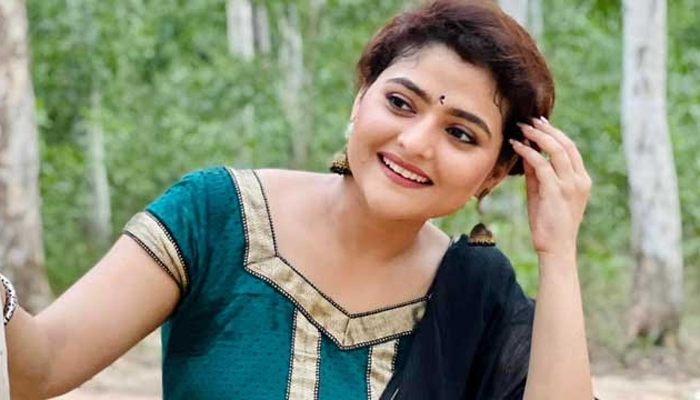 মৃত্যুর কাছে হার মানলেন ঐন্দ্রিলা