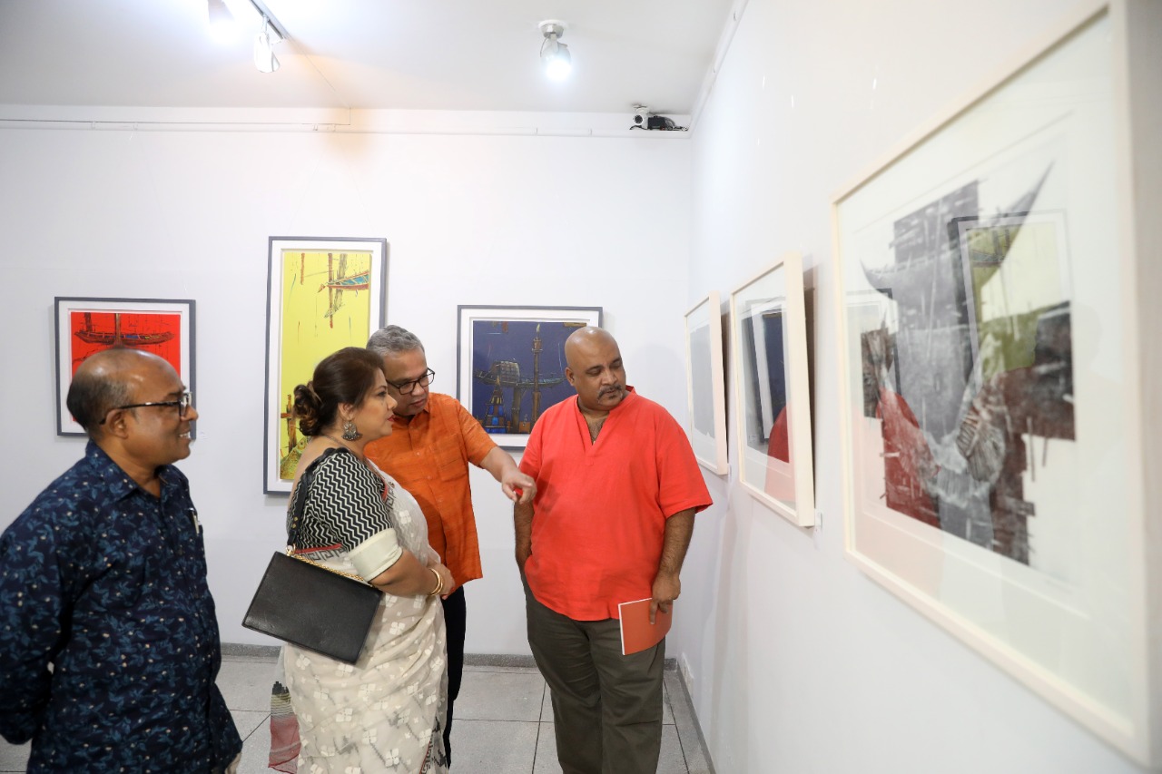 মানবিক পৃথিবীর অন্বেষণে নগরবাসী বর্মণ