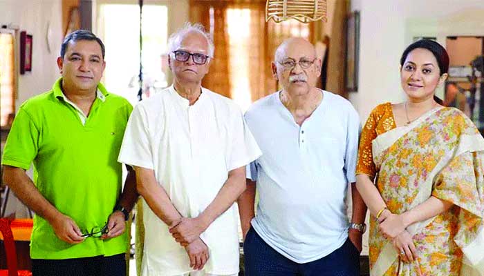 আবারো নির্দেশনায় আবুল হায়াত