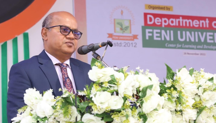 ৩৫ বছরের মধ্যে আইন পেশায় আসা উচিত: এটর্নি জেনারেল