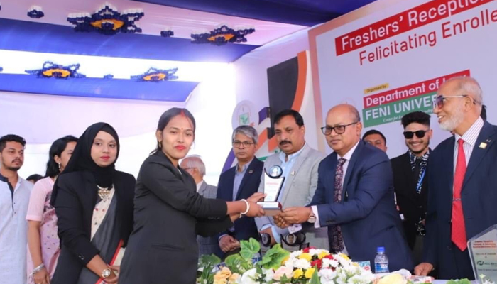 ৩৫ বছরের মধ্যে আইন পেশায় আসা উচিত: এটর্নি জেনারেল