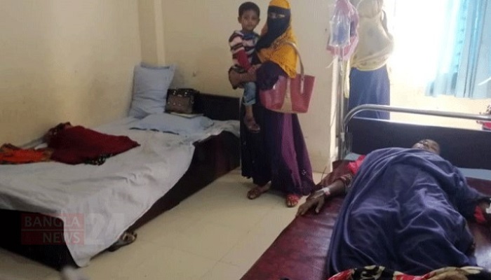 নোয়াখালীতে হাসপাতাল থেকে নবজাতক চুরির অভিযোগ