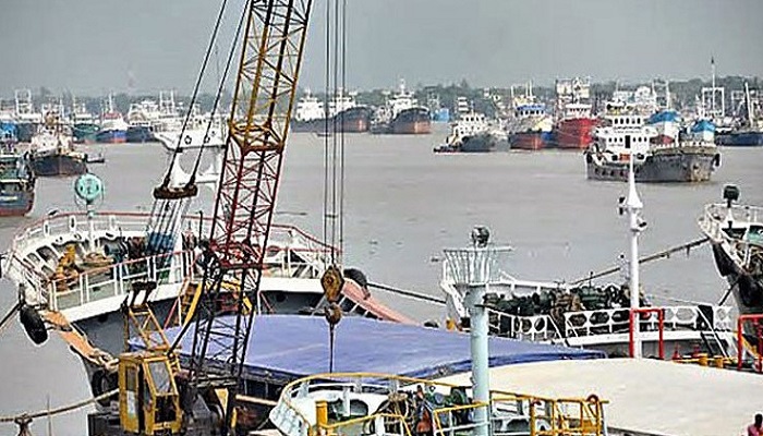 সারাদেশে নৌযান শ্রমিকদের কর্মবিরতি