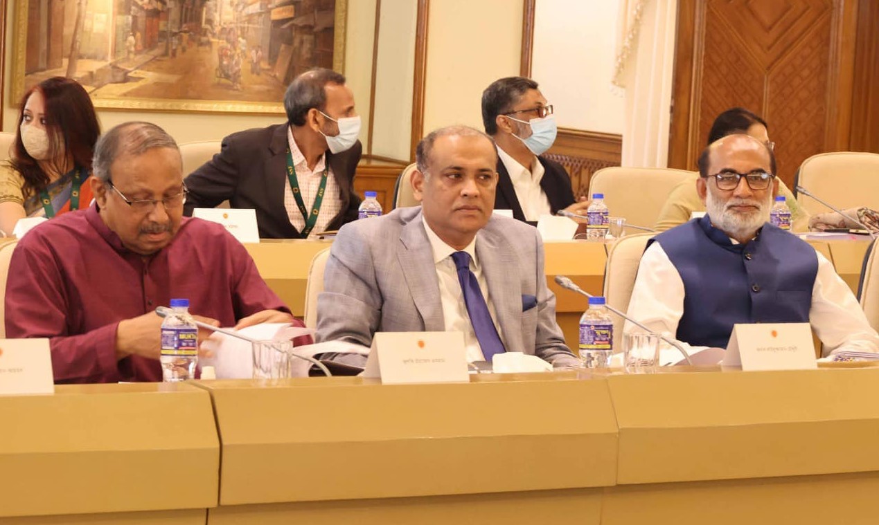 সংকটের শঙ্কা, একগুচ্ছ নির্দেশনা প্রধানমন্ত্রীর