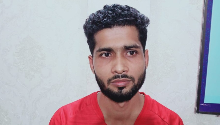 স্কুলছাত্রীকে ছুরিকাঘাতে ছাত্রদল নেতা গ্রেপ্তার