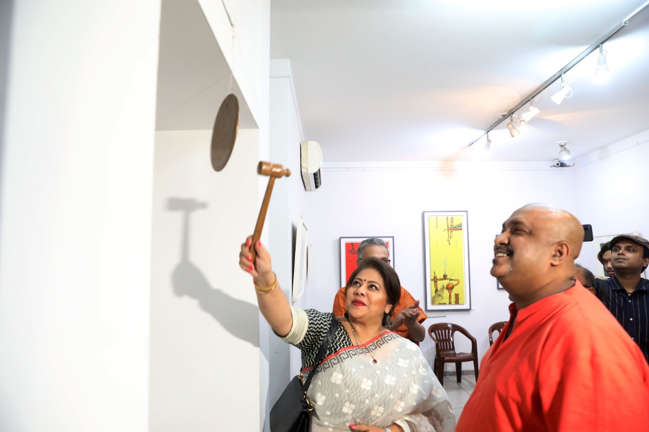 মানবিক পৃথিবীর অন্বেষণে নগরবাসী বর্মণ