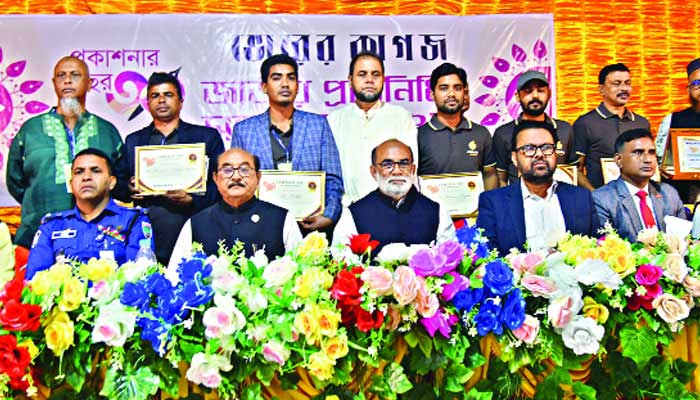 মুক্তিযুদ্ধের প্রশ্নে আপস করে না ভোরের কাগজ