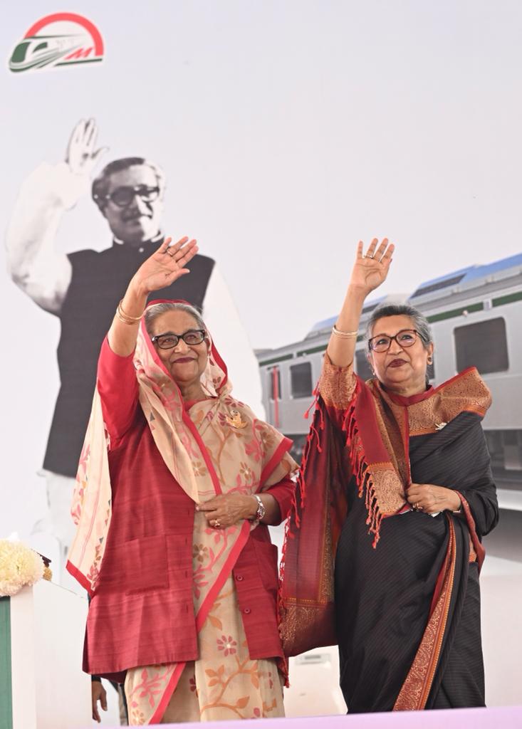 মেট্রোরেলের উদ্বোধন করেছেন প্রধানমন্ত্রী