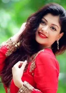 দ্বিতীয় স্বামীর বিরুদ্ধে নির্যাতনের অভিযোগ সারিকার