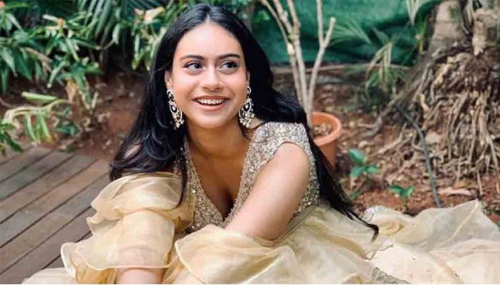 বলিউড তারকা-সন্তানদের ‘গোপন কথা’