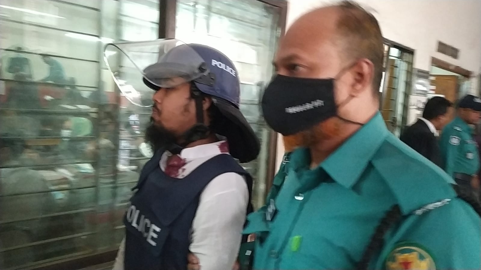 জেলখানায় গোপন অ্যাপসে সাংগঠনিক কার্যক্রম চালায় জঙ্গিরা